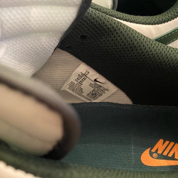 nike dunk low michigan state - Picture 7 of 7